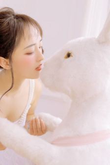 学长舌尖伸入湿嫩蜜汁H